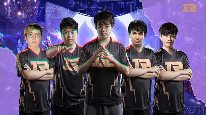 在足球界 在足球界