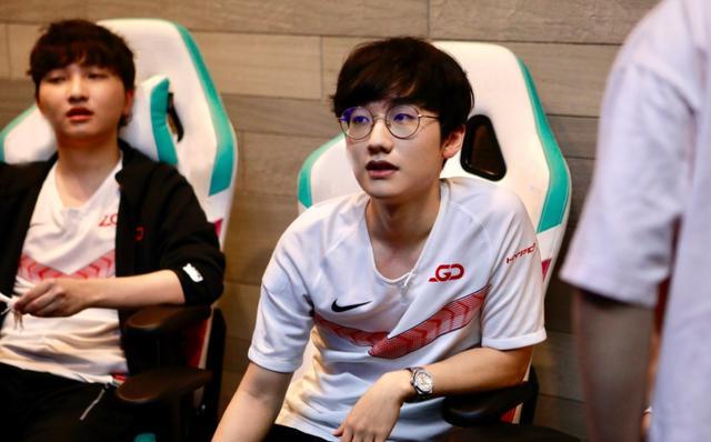 教练团队针 教练团队针