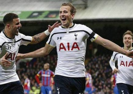 史增添色彩 史增添色彩