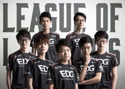 区内接队友 区内接队友