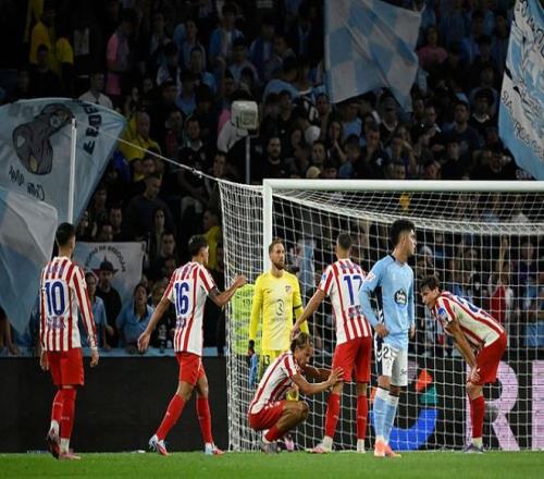 终场前定格 终场前定格